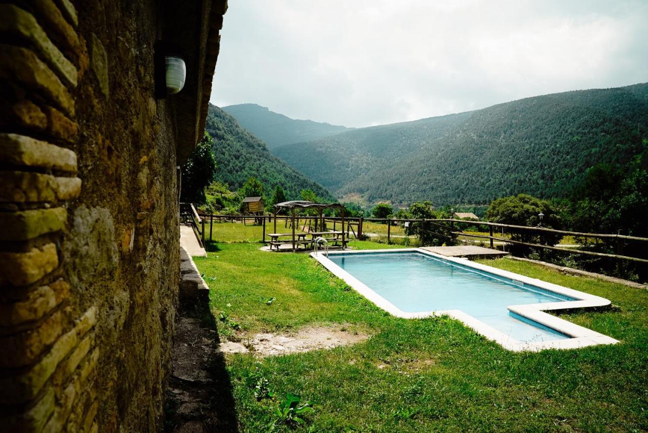 Cases Altes De Posada Navés Exteriér fotografie
