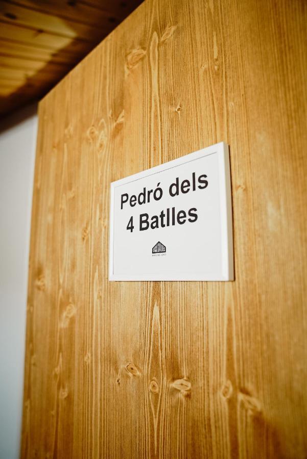 Cases Altes De Posada Navés Exteriér fotografie