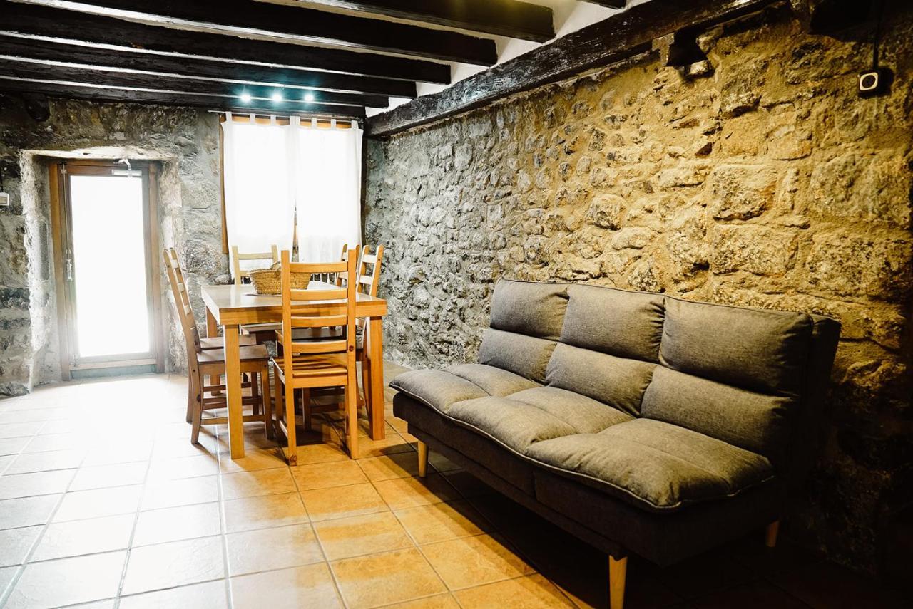 Cases Altes De Posada Navés Exteriér fotografie
