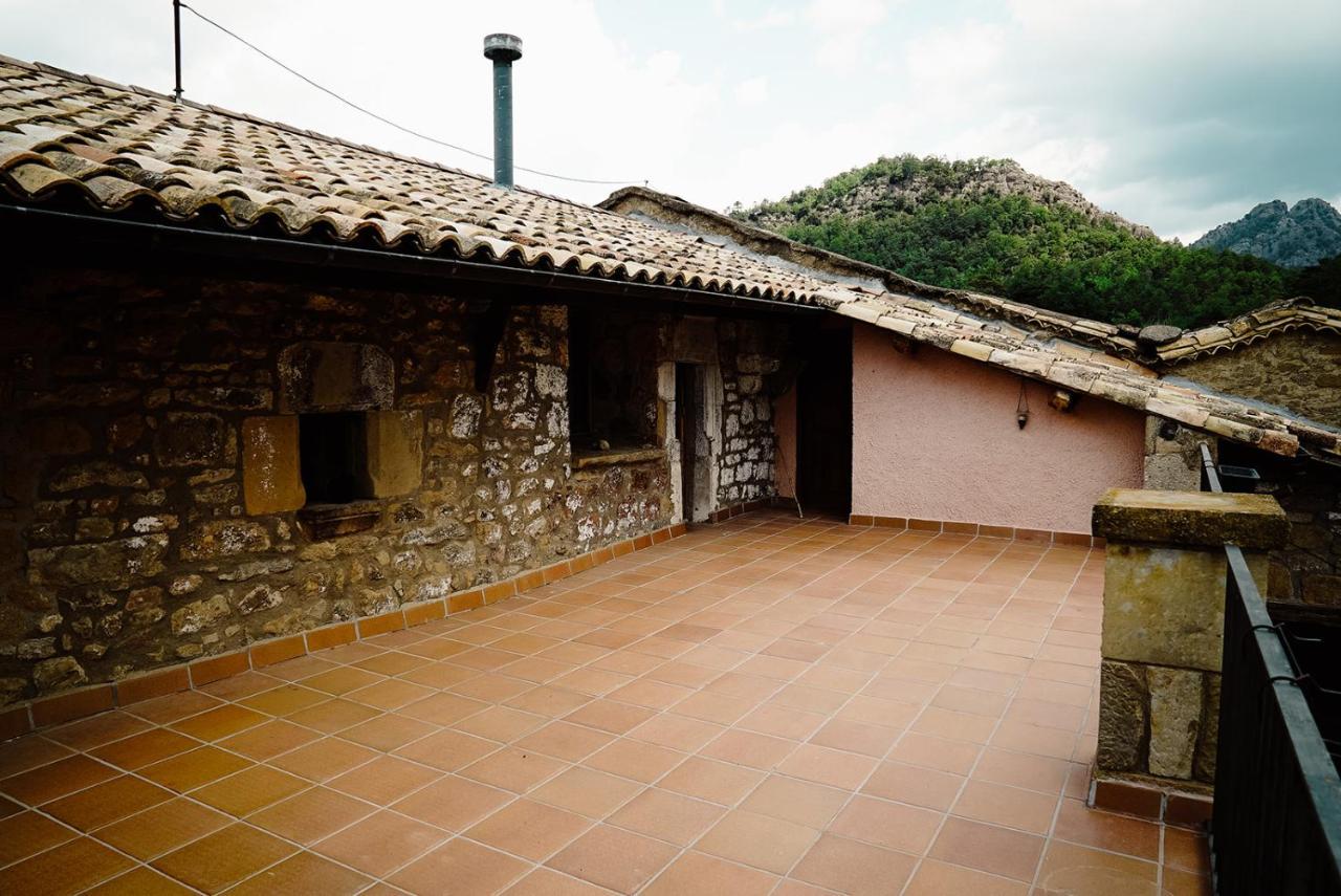 Cases Altes De Posada Navés Exteriér fotografie