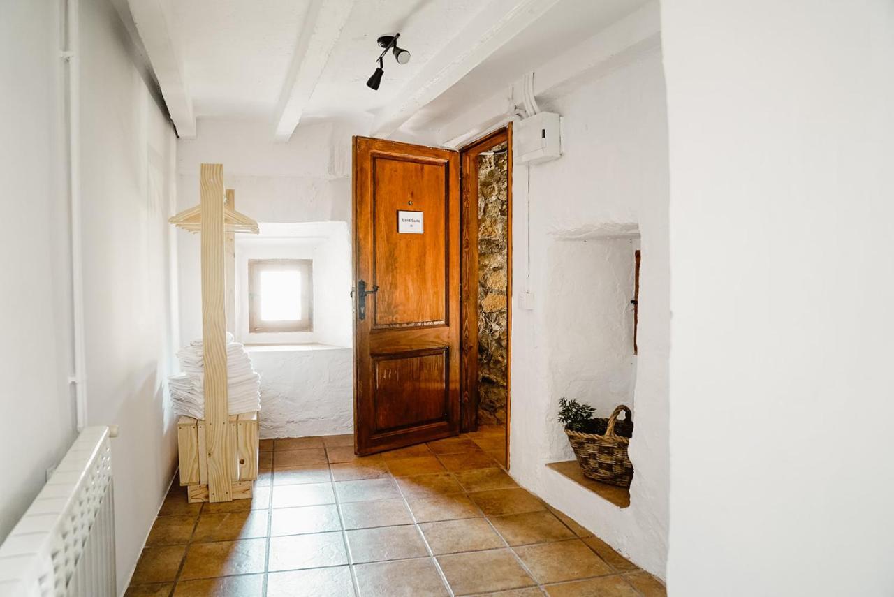 Cases Altes De Posada Navés Exteriér fotografie